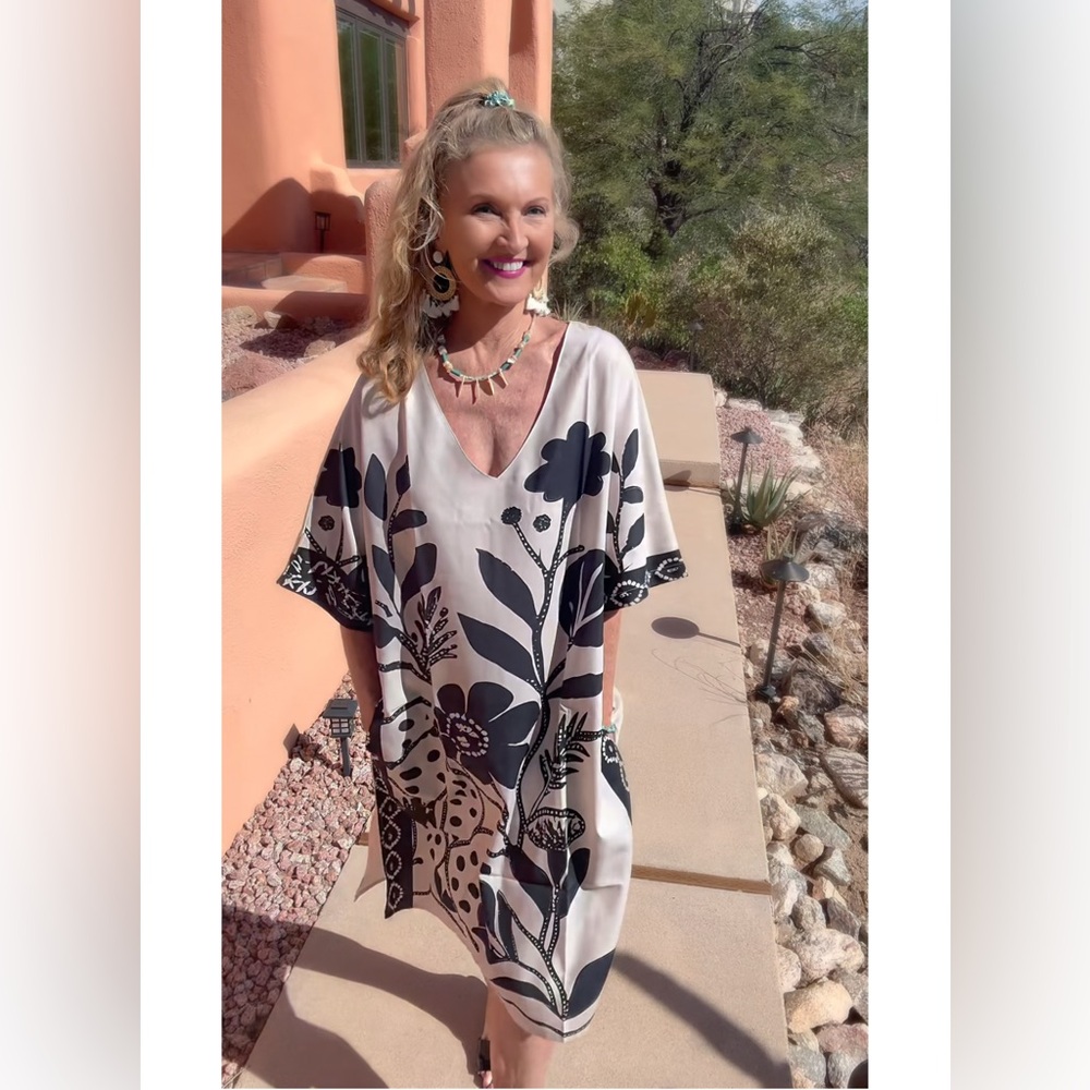 NWT Floral Print V-Neck Dress Black/Beige-S - Picture 6 of 17